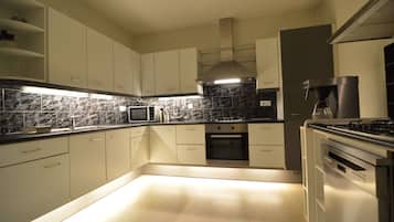 別墅 | 私人廚房 | 高腳椅