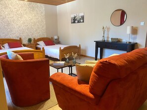 Apartment | 2 bilik tidur, dilengkapkan perabot secara berasingan, cadar katil