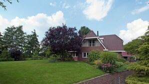 Unclassified image, 3 of 19, button - Luxurious Mansion in De Tike with Hot Tub (De Tike)