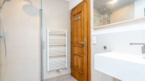 Unclassified image, 5 of 31, button - Grand Apartment in Walchen With Garden (Piesendorf)