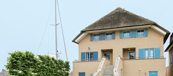 Cosy Holiday Home in Friesland by the Lake