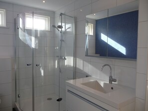 Ferienhaus | Badezimmer | Dusche