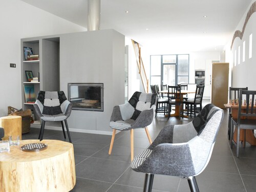 Farmhouse Retreat, Fernelmont