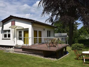 House | Exterior - Ferienhaus mit Grossem Garten (Steffenshagen)