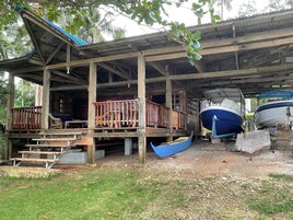 Fachada de la propiedad