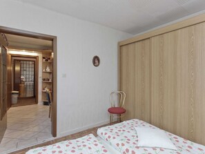 Apartment | 1 bedroom, individually furnished, iron/ironing board - Cozy Apartment near Forest in Hullersen (Einbeck)