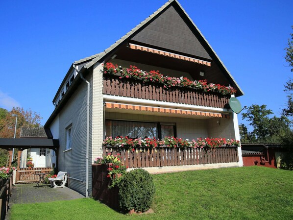 Exterior - Cozy Apartment near Forest in Hullersen (Einbeck)