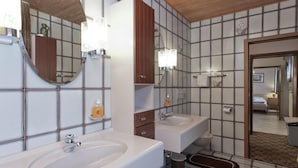Unclassified image, 5 of 14, button - Cozy Apartment near Forest in Hullersen (Einbeck)