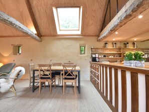 Dining - Modern Holiday Home in Yvetot-bocage With Private Terrace (Yvetot-Bocage)