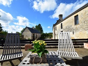 Balcony - Modern Holiday Home in Yvetot-bocage With Private Terrace (Yvetot-Bocage)