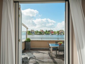 Balcony - Luxury Villa with Boathouse & Jetty near Stavoren (Stavoren)