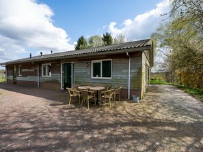 Exterior - Holiday Home with Meadow View near Forests (Schoonoord)