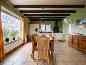 House | Dining