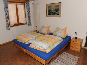 Departamento | 1 habitación, muebles diferentes y ropa de cama 