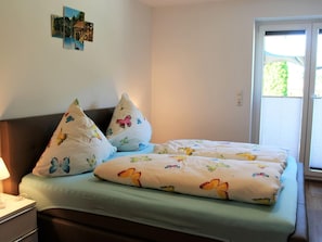 Apartment | 1 bedroom, individually furnished - Simplistic Apartment in Kussow With Garden, Terrace and Cot (Damshagen)