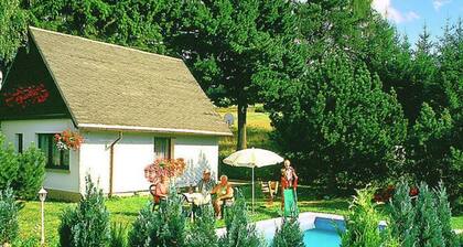 Sunlit Retreat With Garden