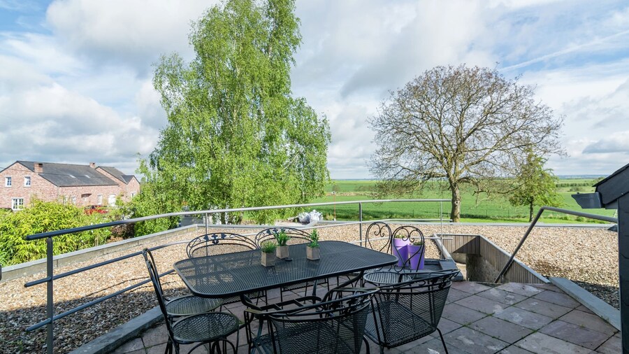 Peaceful Fontenelle Farmhouse