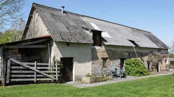 House | Bahagian luar