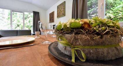 Stylish Stay in Vorden Woods