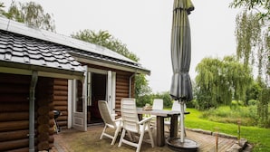 Balcony - Holiday Bungalow With Sauna, Located on a Pond in Hoge Hexel (Hoge Hexel)