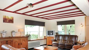 Living room - Holiday Home in the Midst of Expansive Meadows in Overijssel (Kamperveen)