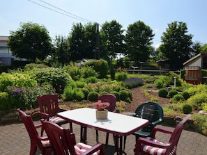 Apartment | Balcony - Cozy Apartment With Terrace in Herhagen (Eslohe)
