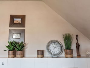 4 bedrooms, individually furnished