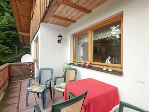 Balcony - Beautiful Apartment in Lauterbach ot Fohrenbhl With Garden (Lauterbach)