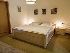 Apartment | 1 bedroom, individually furnished, iron/ironing board