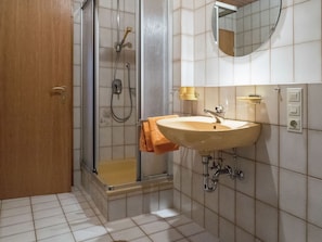 Apartment | Bathroom