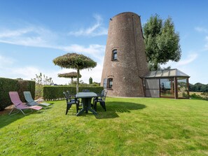 House | Outdoor dining - Charming Nieuwpoort Mill Retreat (Zottegem)