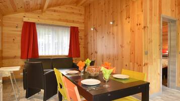 Chalet | Dining