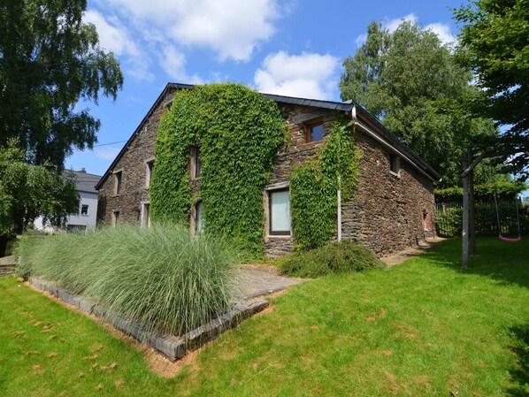 Exterior - Wonderful Holiday Home in Noirefontaine (Bouillon)