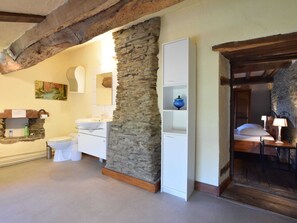 House | Bathroom - Wonderful Holiday Home in Noirefontaine (Bouillon)