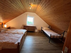 Ferienhaus | 3 Schlafzimmer, individuell eingerichtet