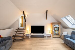 House | Living room - Large Holiday Home near Winterberg with Garden, Terrace, & Garage (Winterberg)