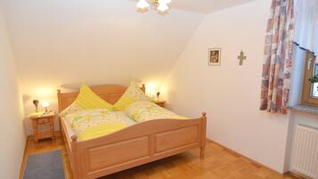 House | 7 bedrooms, individually furnished