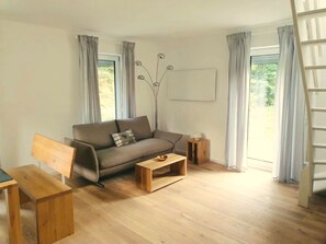 MP3 dock - Elegant Chalet in Wilhelmsthal near Forest (Wilhelmsthal)