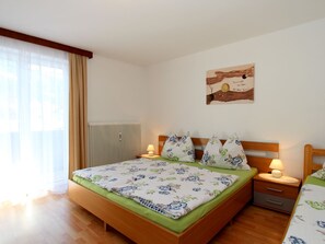 3 bedrooms, bed sheets - Welcoming Apartment Near Ski Area in Westendorf (Westendorf)