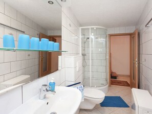 House | Bathroom