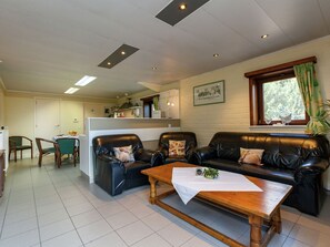 Living room - Lovely Holiday Home With Garden in Zuienkerke (Zuienkerke)