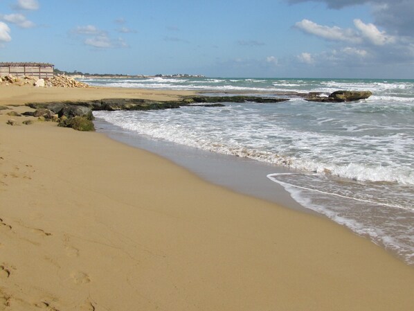 View from property - Villa in Francofonte With Pool & Volcano Views (Francofonte)