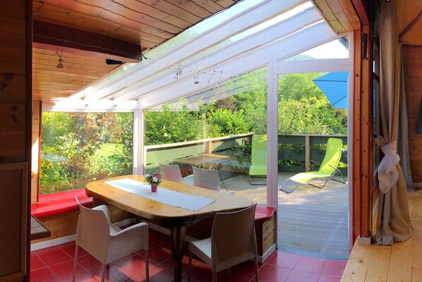 Dining - Vintage Chalet in Sougné-Remouchamps near Forest (Aywaille)