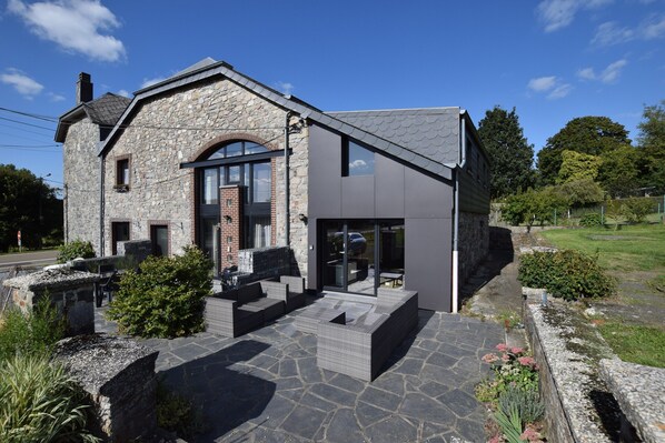 House | Exterior