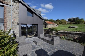 House | Balcony