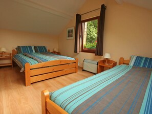 House | 2 bedrooms, individually furnished, bed sheets - Cottage With a Terrace and a View of the Valley (Aywaille)
