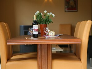 House | Dining - Cottage With a Terrace and a View of the Valley (Aywaille)