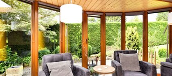 位于Durbuy的美丽假日家庭与花园