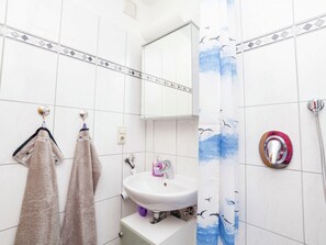 Apartment | Badezimmer