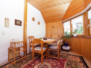 Apartment | Dining
